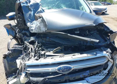 2019 Ford Escape Se из США, поврежденный, VIN 1FMCU9GD9KUA70330